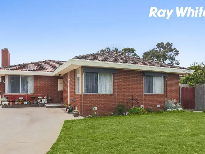 A 2 Bedroom beauty just minutes away from Stud Park