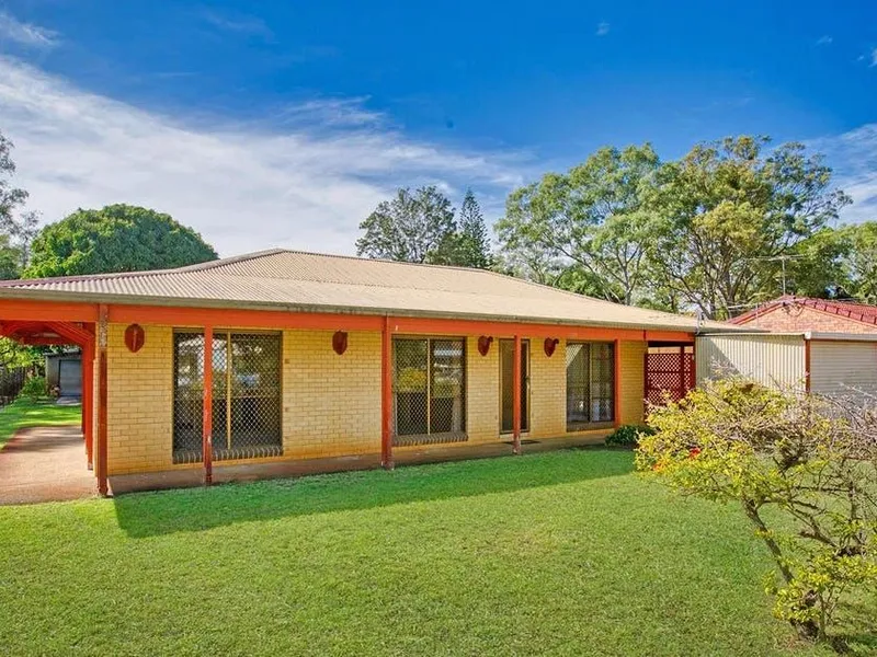 Cosy Home in a Quiet Beachside Town