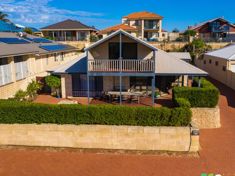ESTUARY VIEWS, RELAX and ENJOY THE LIFESTYLE  Call Jo-Ann 0418 944 754 