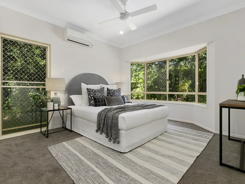 Clever design with a lush green outlook!
