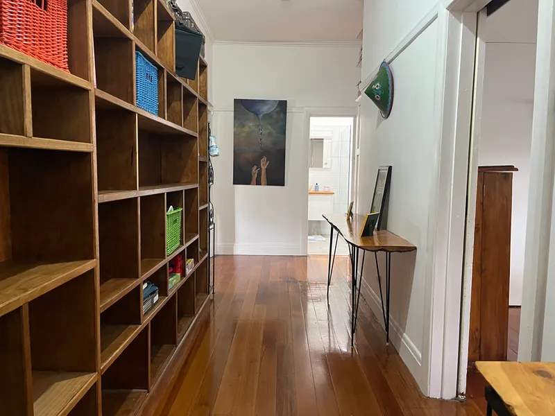 COSY HOME IN POOWONG