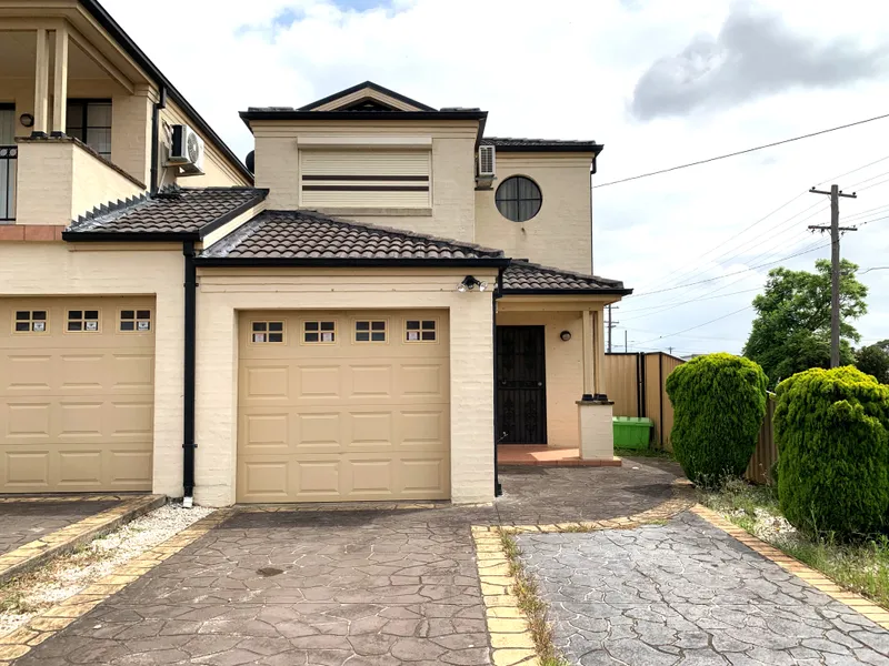 THREE BEDROOMS DUPLEX