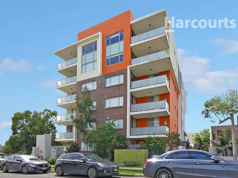 Just Listed- Premium Second Floor Apartment.