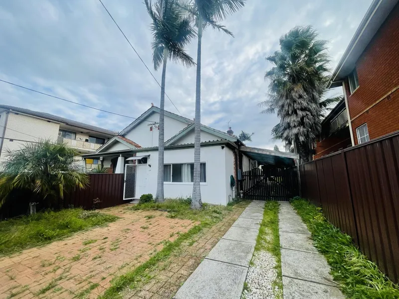 Spacious 3 bedroom house for lease