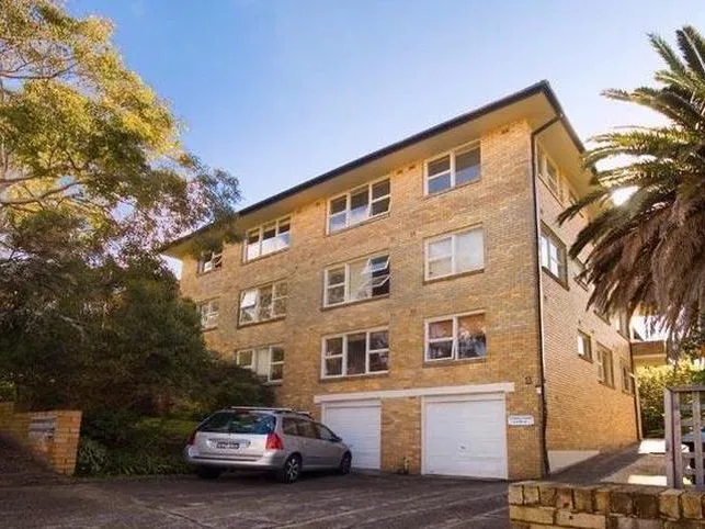 Spacious Three Bedroom Apartment 