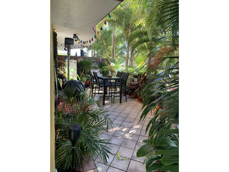 Rare ground floor Labrador beauty