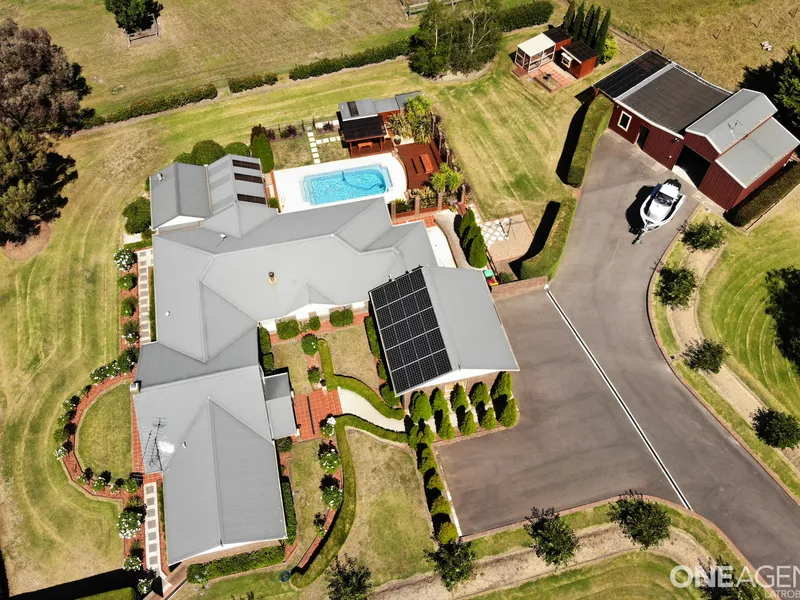 Simply Stunning Contemporary Family Home 