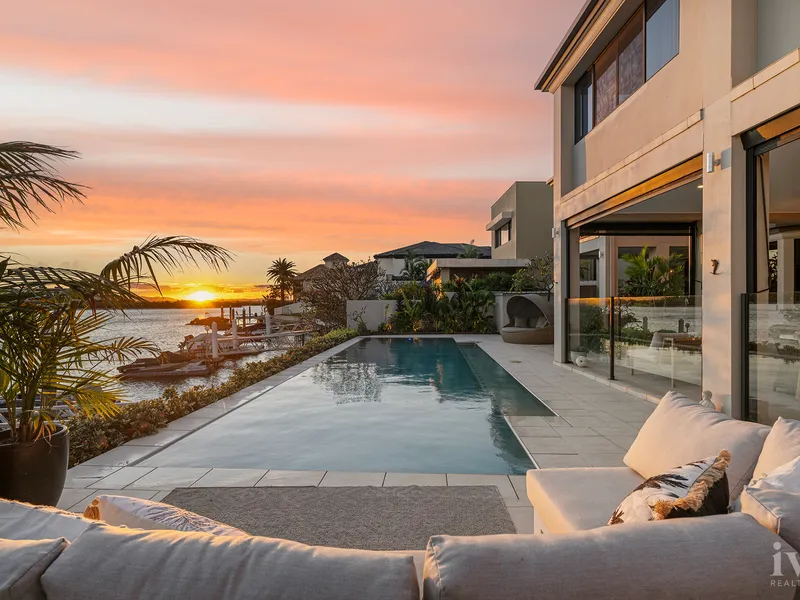 Waterfront Entertainer with Coastal Charm and Luxury Liveability