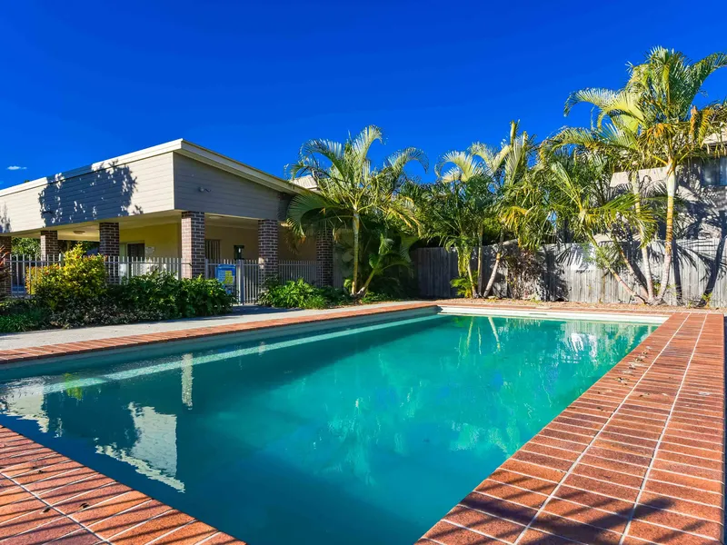 Specious Townhouse in Great Complex