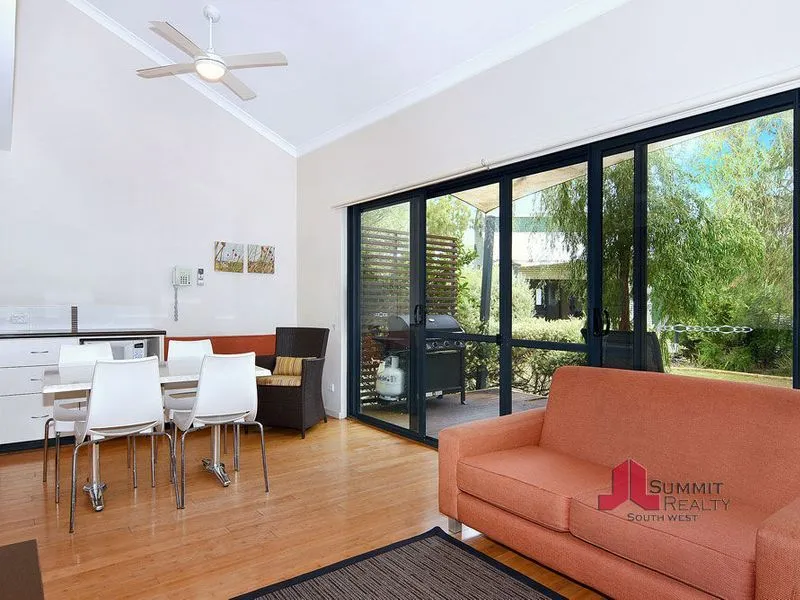 Beach Shack at Foot Prints Resort Preston Beach