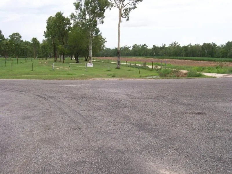 TREELOVER LIFESTYLE PROPERTY/HOBBY FARM - JUST 30KM FROM INGHAM