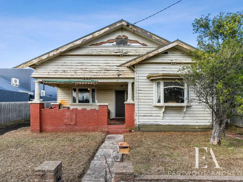 California Bunglow with potential plus-458m2 block