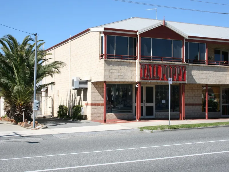 Top Floor Apartment with Ocean Views.