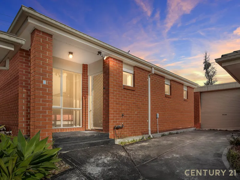 QUIET CORNER UNIT IN A GREAT LOCATION
