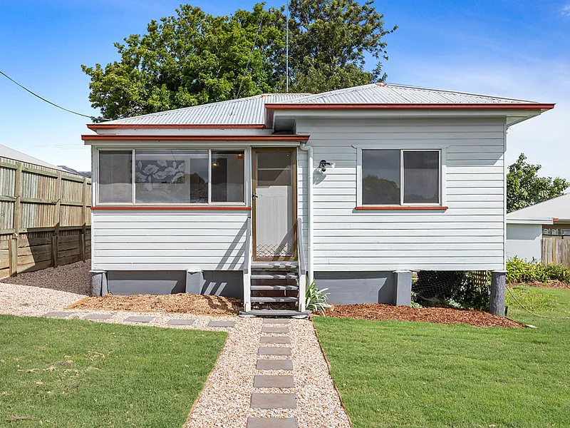 Super convenient Rangeville location - renovated and ready for you to move straight in!