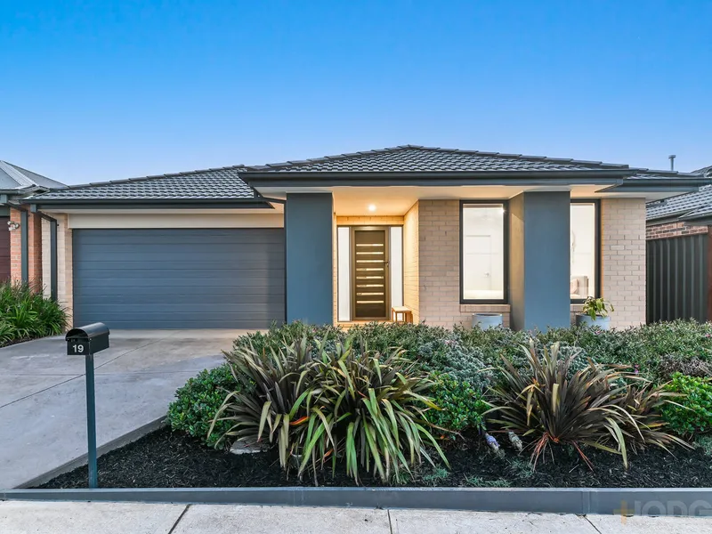 Acacia Estate - 3 plus study