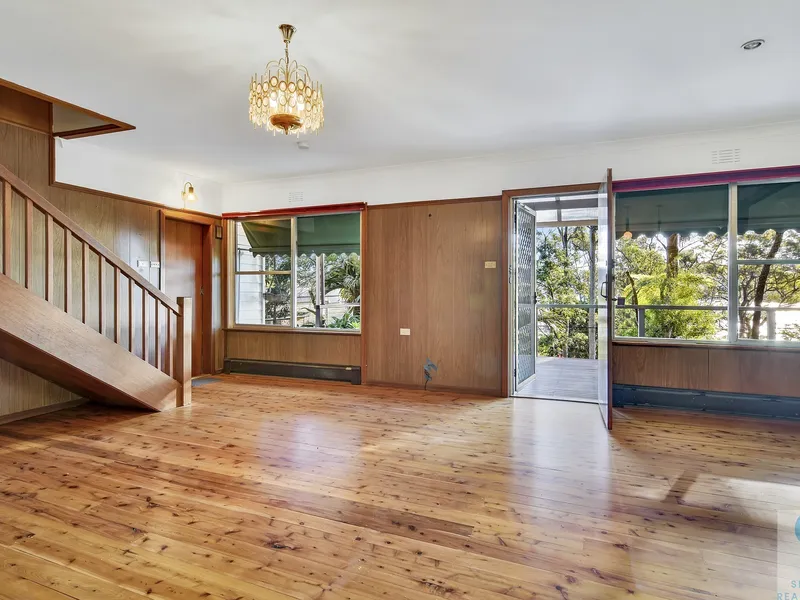 Coastal Beach Cottage with Views