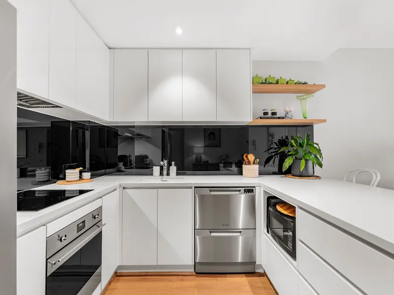 Pretty, Practical And Perfectly Positioned