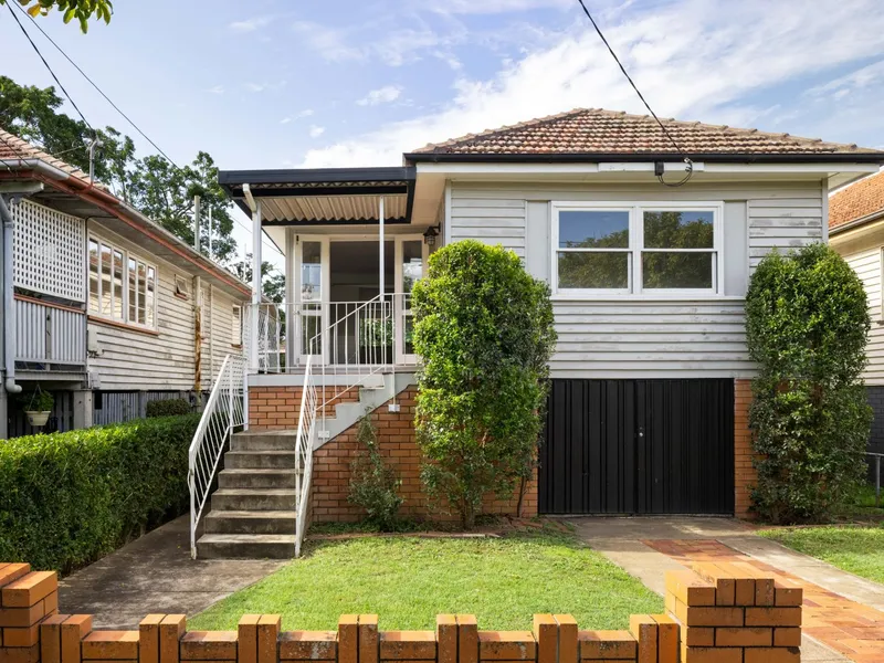 Stylish, Elegant & Modern – Perfection!