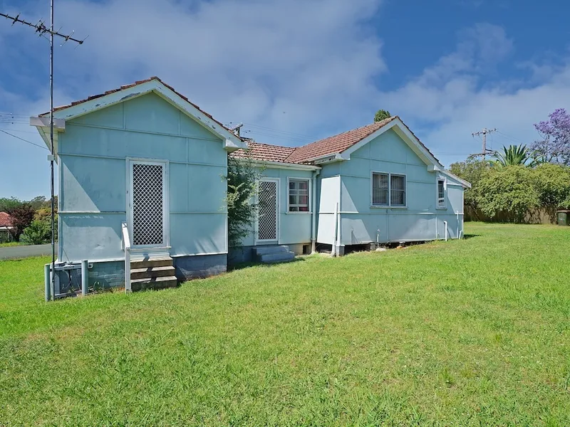 WALKING DISTANCE TO CAMDEN