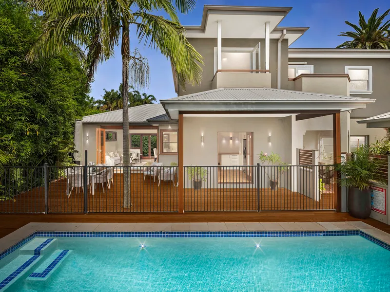 Sumptuous resort-like retreat in a premier location