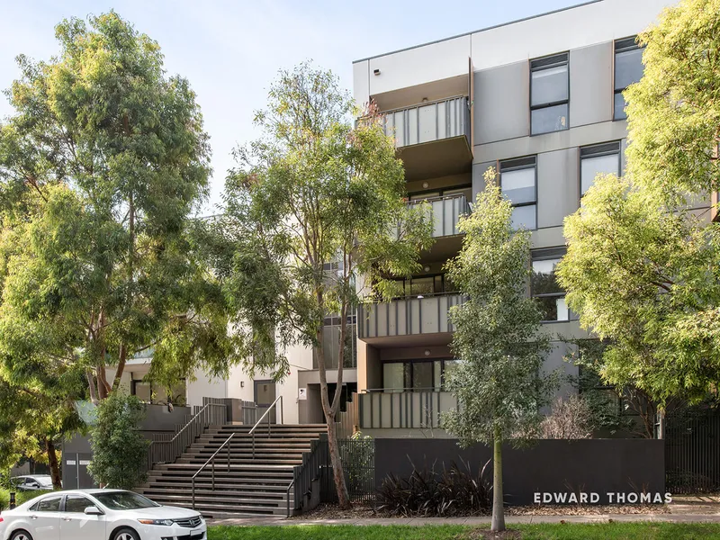 MODERN TWO BEDROOM APARTMENT