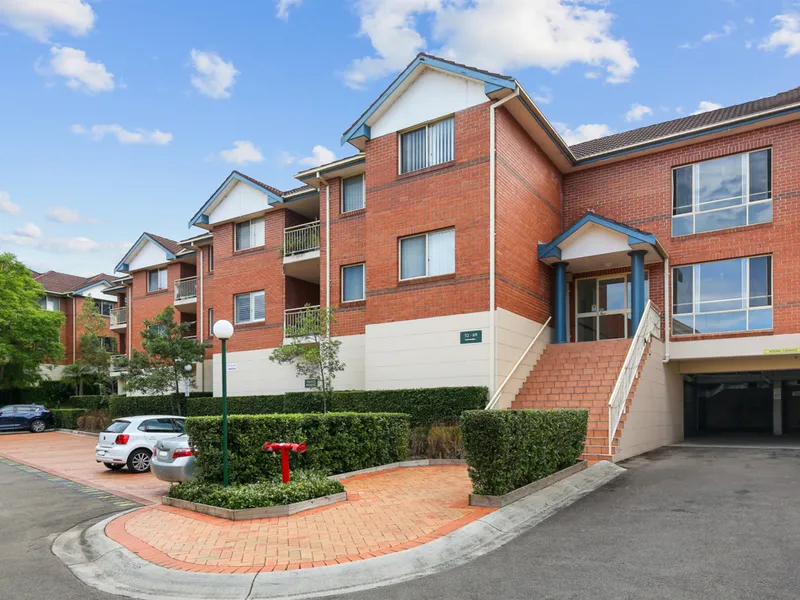 OVERSIZED (103SQM) DOUBLE BRICK 2BED IN FAMOUS MARSFIELD GARDENS ESTATE