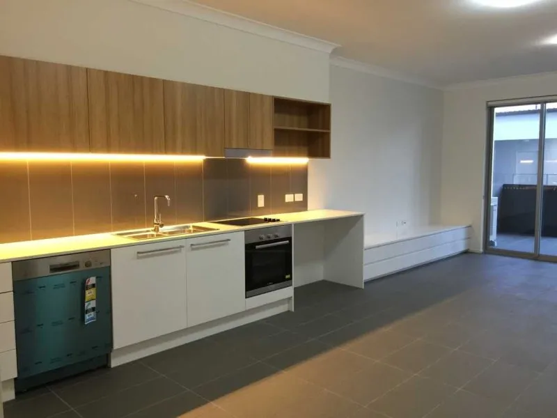 Near NEW 1 BEDROOMS plus huge study APARTMENT WITH CAR PARK & STORAGE SPACE!!!