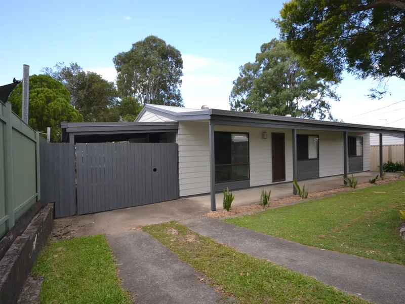 Quiet Street, Double Lock Up Garage & Side Access