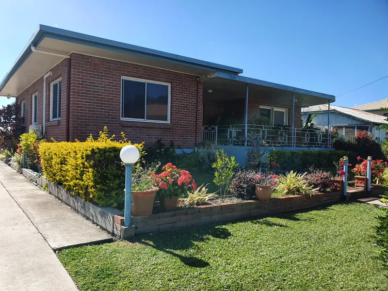 GREAT FAMILY HOME...