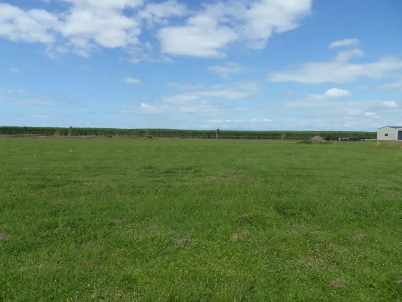 2,781 SQUARE METRE (WELL OVER 1/2 ACRE) BLOCK BETWEEN HALIFAX & LUCINDA!