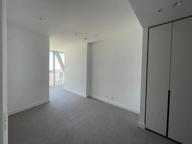 Unobstructed and secure views from level 50!