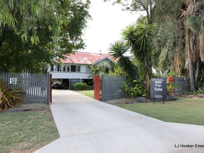 CLASSICAL HOME BUILT IN 1917
