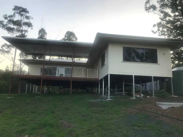 'Haus 2' Come live at the Farm!