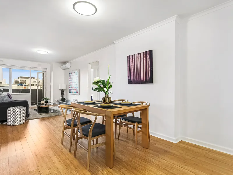 Light filled Stylish Living
