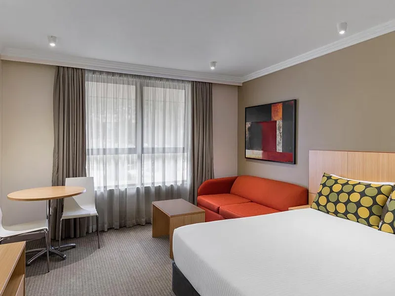 FULLY FURNISHED STUDIO APARTMENT- ALL BILLS INCLUDED & HOUSEKEEPING!