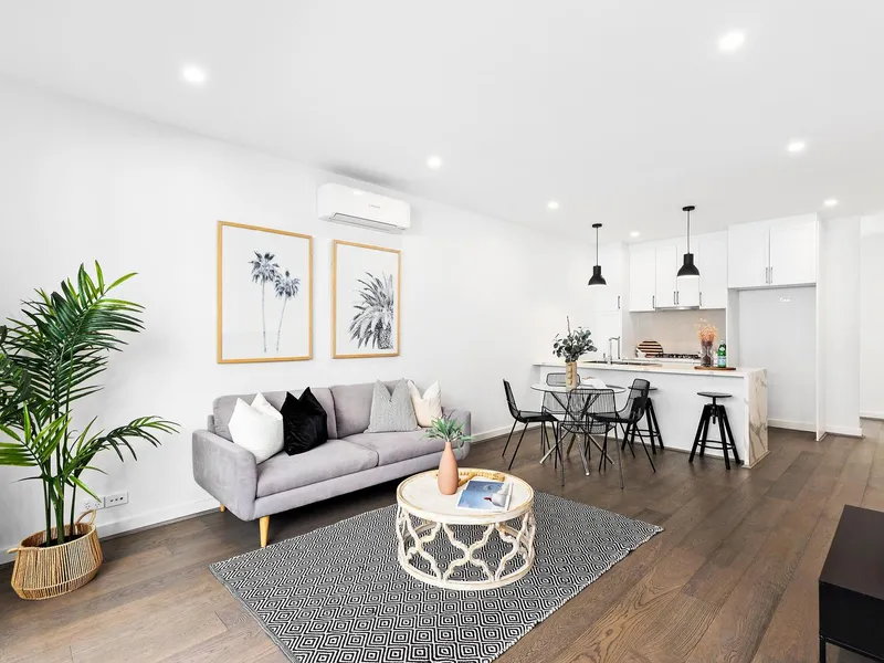 Contemporary Gem In A Central Locale