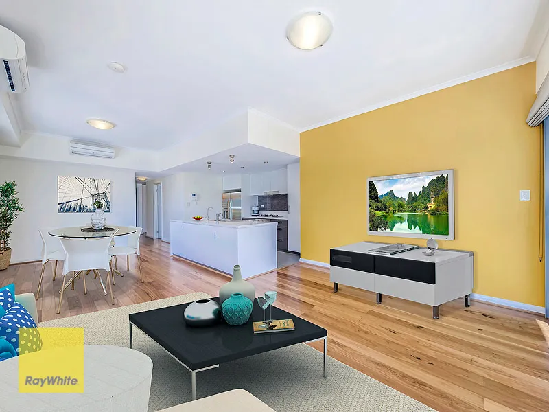 Stunning City Fringe Apartment overlooking tranquil gardens