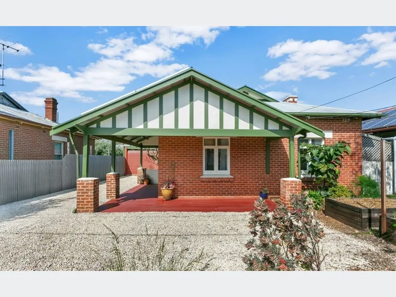 2 Bedroom Bungalow in City Fringe Area Hilton