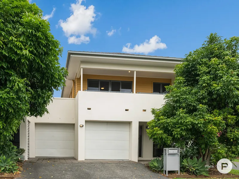 Modern Lifestyle & Perfect Location with Generous Proportions!