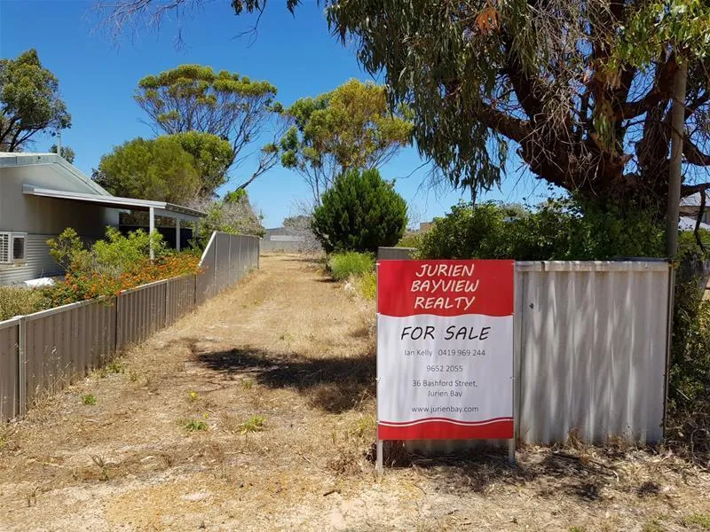 RARE Vacant Land in the CENTRE of TOWN - REDUCED