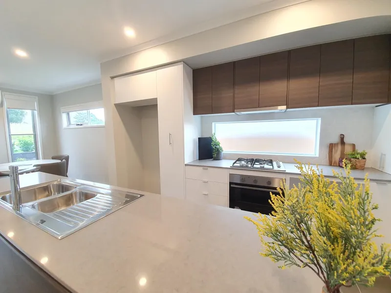 Cosy and new near house with solar panels + $50 Kmart giftcard