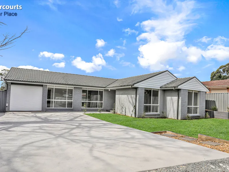 Magnificent 4 Bedroom Home going to Auction!