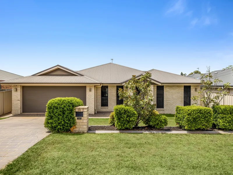 Ardenvale Built - The Ultimate 5 Bedroom Family Entertainer