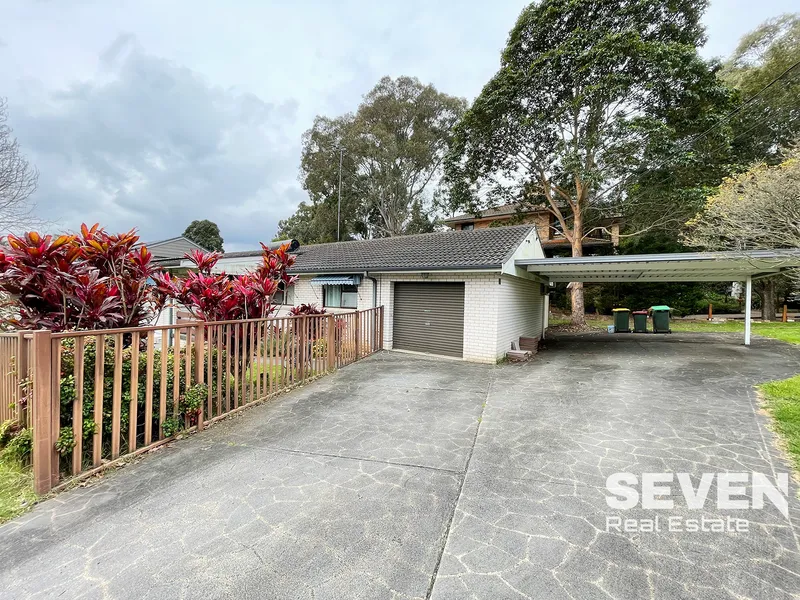 FOUR BEDROOM PLUS STUDY HOUSE WITH Excelsior Public School Catchment