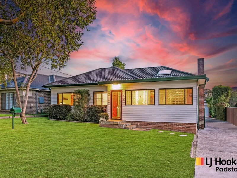 A Comfortable Family Home Or Potential Duplex Development (STCA) On 651.3sqm