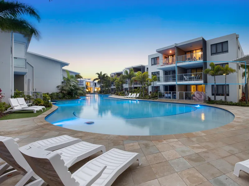 HOLIDAY ALL YEAR ROUND