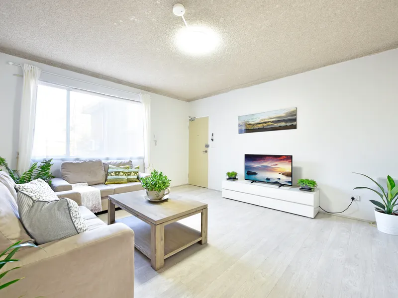 Executive apartment creates ideal first home/investment