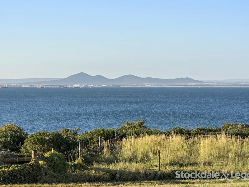 Executive Waterfront Living