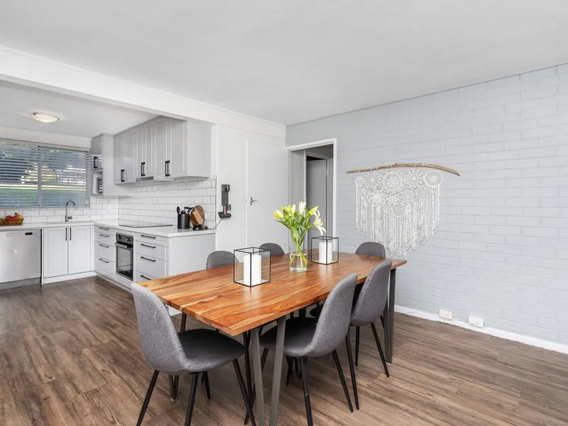 High spec, easy care living!